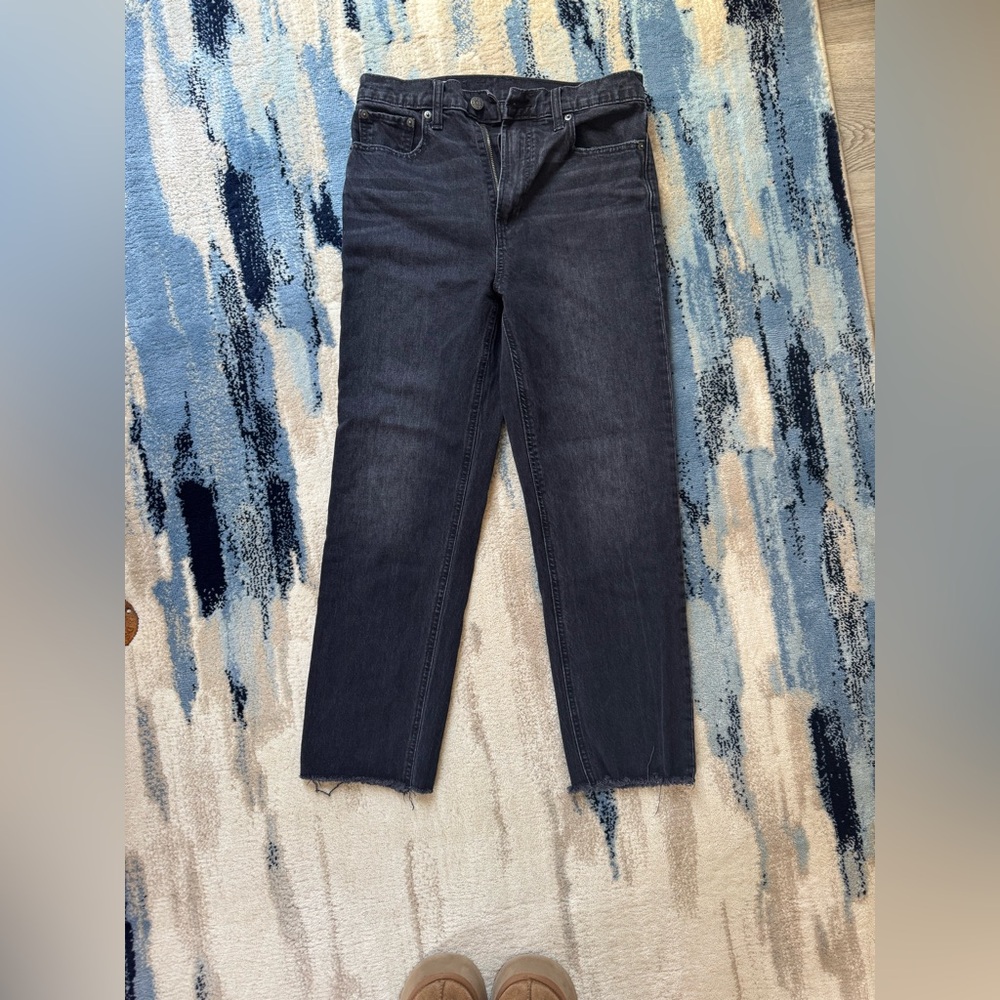 Cheeky Straight High Rise, Washed Black Raw Hem